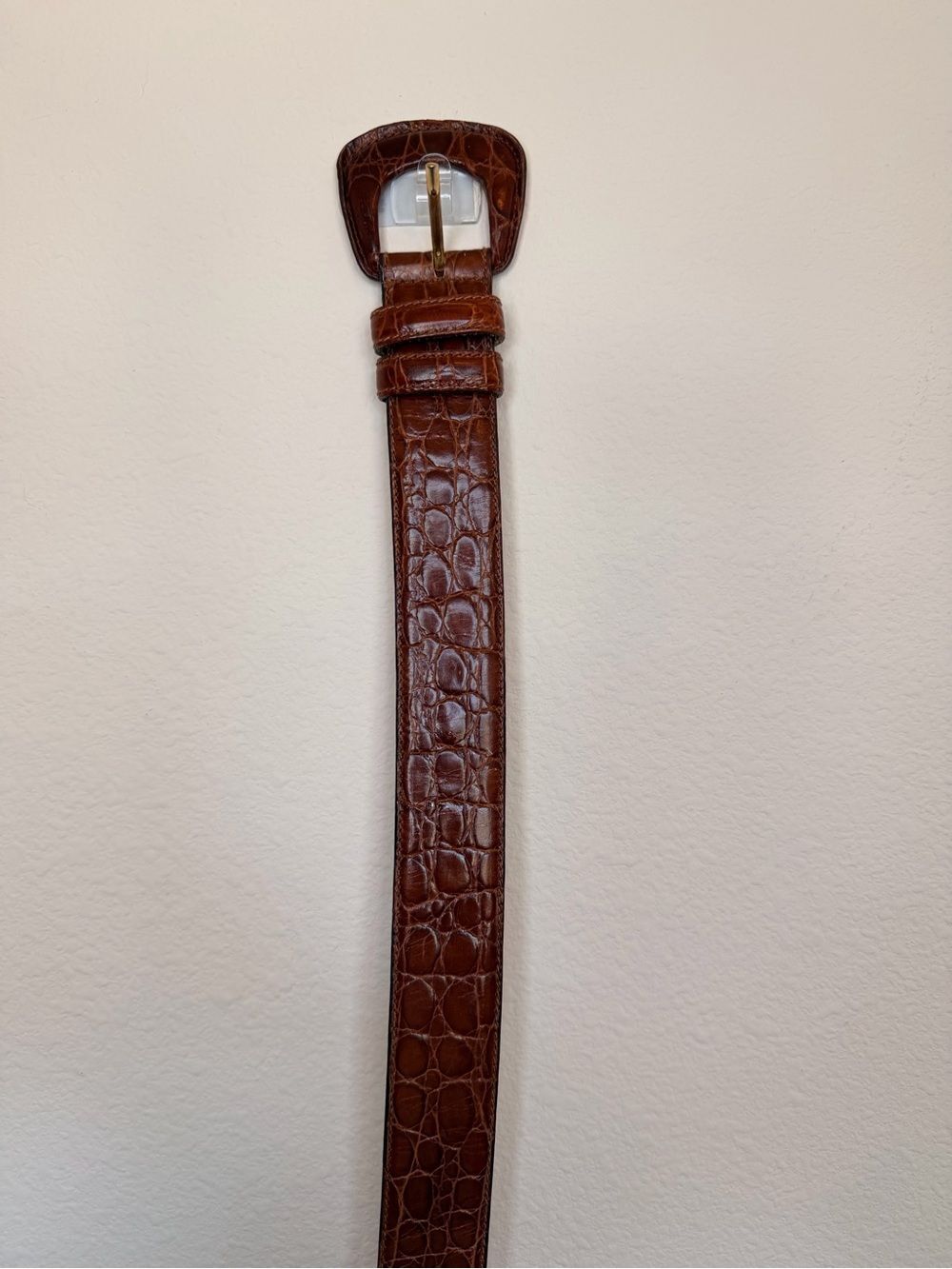 Harold's Brown Croc Embossed Leather Belt Gold Buckle Size L 38in Italy - Picture 2 of 6